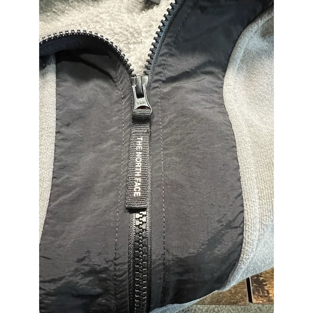 The North Face Mens L 1/4 zip Hoodie Logo Pockets NF0A3XB2